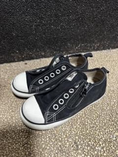Converse ジッパー付きブラックスニーカーのサムネイル