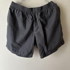 黒のショートパンツ ウエストゴム　水着のサムネイル
