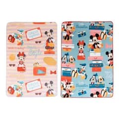 ミッキー&フレンズ　プレミアムふわふわビッグ毛布　トラベルver  2種セットのサムネイル