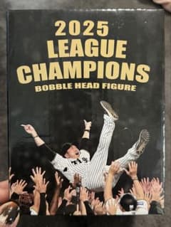 阪神タイガース　【藤川監督胴上げボブルヘッド人形】 阪神タイガース 藤川監督 胴上げボブルヘッド人形 - メルカリ