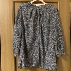 シューラルー　トップスのサムネイル
