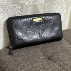 GUCCI グッチ ラウンドファスナー　長財布 ブラックのサムネイル