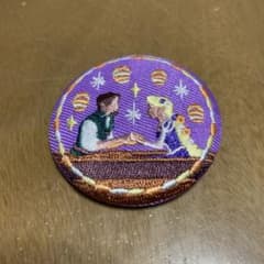 ディズニー　刺繍缶バッジ　ラプンツェルのサムネイル