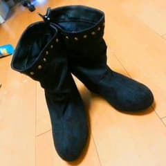 ショートブーツのサムネイル