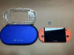 純正sdカード付き PlayStation®Vita PCH-2000…のサムネイル