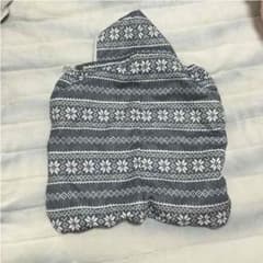 コメントにて更に値下げ！美品！抱っこひもケープ　温かい！のサムネイル
