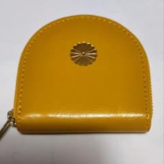 あ*ん様 皇居財布 菊の紋章入り 馬蹄型コインケース 小銭入れ イエロー