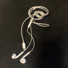 iPhone 純正 イヤホンのサムネイル