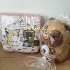 익명 배송 신품 미개봉 태그 첨부 너구리와 여우 쿠션 봉제 인형 2 점