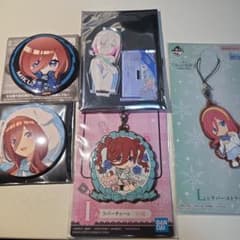 五等分の花嫁 三玖 缶バッジ ラバスト アクスタのサムネイル
