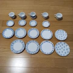 ミニチュア ティーカップ ソーサー セット ブルー＆ホワイトのサムネイル