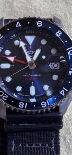 SEIKO GMT SKX Sports Style GMT SBSC003のサムネイル