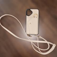 R*M様 iPhone16＋　ベージュの合成皮革スマホケースのサムネイル