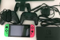 NINTENDO SWITCH 本体＋付属品まとめ売りのサムネイル