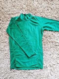 キッズ　サッカーインナーシャツ