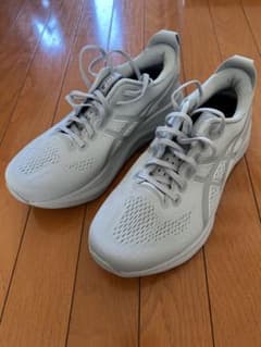 アシックスGEL-KAYANO 32 ゲルカヤノ　グレー27.5 cm 4Eのサムネイル