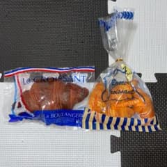 クロワッサンのサムネイル