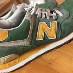 ニューバランス　スニーカーのサムネイル