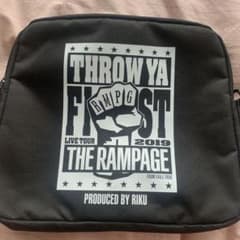 RIKU メンプロ あなたの貴重品お守りしますCREW BAGのサムネイル