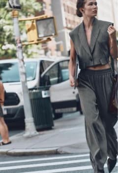 ZARA ショート丈ベストのサムネイル