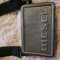美品 DIESEL シルバーロゴバッグ 期間限定のサムネイル