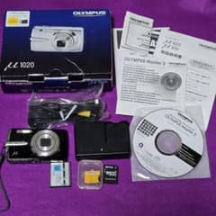 ≪美品≫OLYMPUSデジカメ u1020 ホワイト 充電器付き 1010万画素 OLYMPUS デジカメ u1020 エナメルブラック - メルカリ