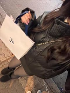 ブラック ダウンジャケット ショート丈 ZARA SHIENのサムネイル