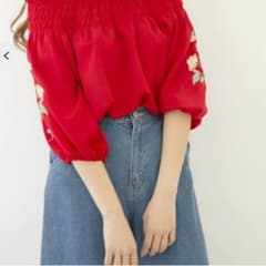 いちごオレ様専用☆one way[刺繍オフショルチュニック]のサムネイル