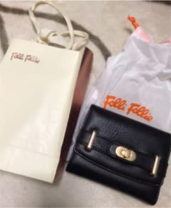 フォリフォリ　FolliFollie 折財布のサムネイル