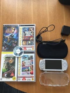 SONY PSP 3000の本体とカセット５つセットのサムネイル