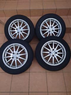 【アクア】175/65 R15 アルミホイール＋タイヤセットのサムネイル