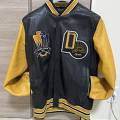 ZARA レザーボンバージャケット　スタジャンのサムネイル