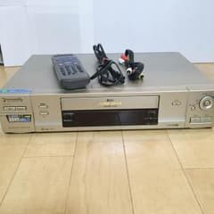 最終値下！ ビデオデッキ S-VHS 動作確認済 パナソニック クリーナー済のサムネイル