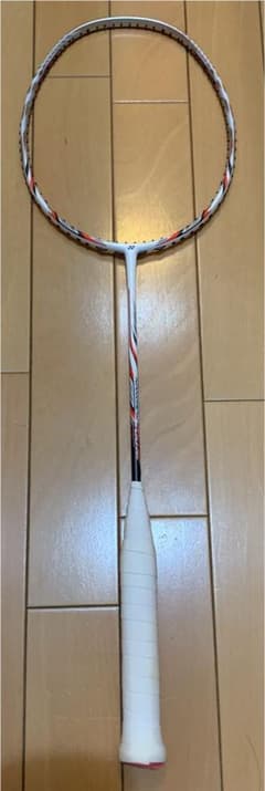 YONEX バドミントンラケットのサムネイル