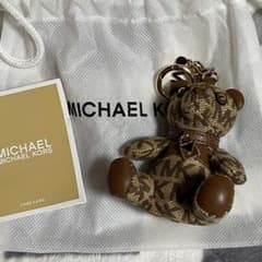MICHAEL KORS ベアチャーム くま キーホルダーのサムネイル