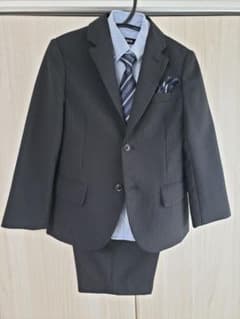 男の子 フォーマルスーツのサムネイル
