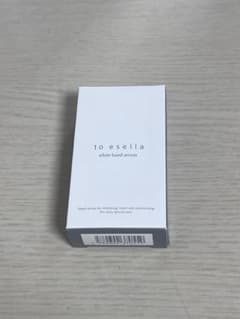 to esella ホワイトハンドセラム 薬用美容液のサムネイル
