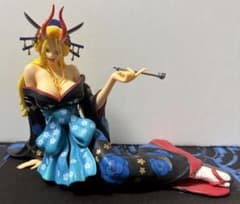ワンピース　一番くじ　C賞ブラックマリア　フィギュア＋おまけ付きのサムネイル
