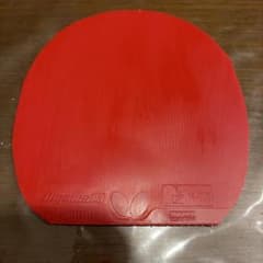 ディグニクス05 赤 バタフライ 卓球ラバーのサムネイル