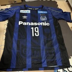 ガンバ大阪 レプリカユニフォーム 19番　キムヨングォンのサムネイル