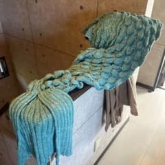 寝袋 マーメイド 手編み 着る毛布のサムネイル