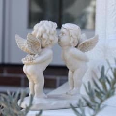 【新品】キス エンジェル 妖精 天使 薔薇 ガーデニング雑貨 お庭 置物のサムネイル