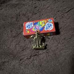 フエラムネコリス おもちゃばこ 金メッキのサムネイル
