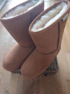 BEARPAW　ベアパウ　ムートンブーツ　シープスキンのサムネイル