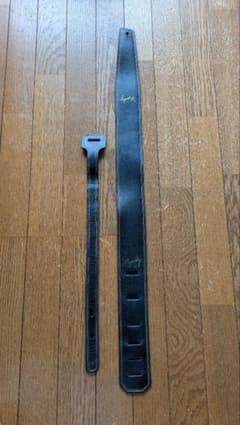 Moody レザーギターストラップ　ブラックのサムネイル