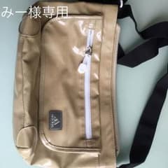 アディダスバックのサムネイル