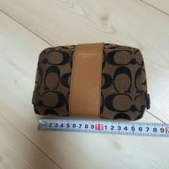 《値下げ》美品★COACH★コーチ★化粧ポーチのサムネイル