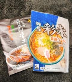 ラーメン詰め合わせと食器セットのサムネイル