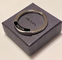 【新品・未使用】PRADA キーリング 1AP023ブラックのサムネイル