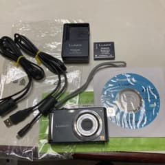 7月末最終‼︎週末値下げPanasonic LUMIX デジカメ　超美品　ブラックのサムネイル